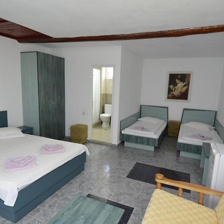 Vila Rara Hotel Costinesti Exterior photo
